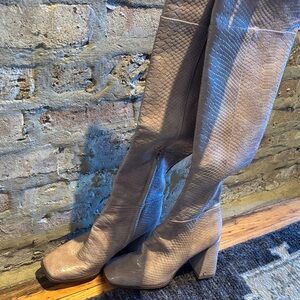 Sam Edelman Textured Taupe Heeled Boots